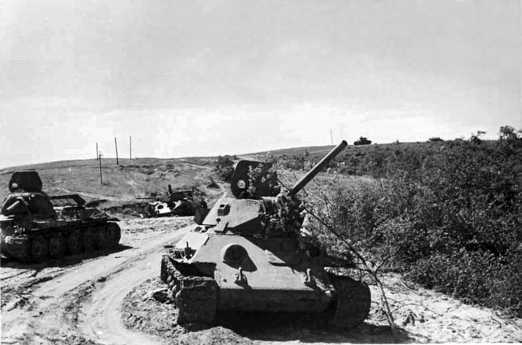 Иллюстрация к книге — Неизвестный Сталинград. Как перевирают историю [i_016.jpg]