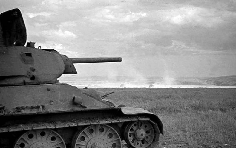 Иллюстрация к книге — Неизвестный Сталинград. Как перевирают историю [i_023.jpg]