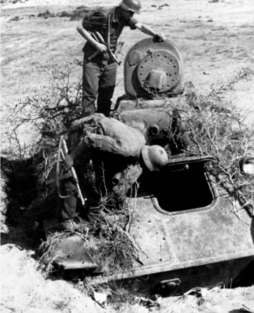 Иллюстрация к книге — Неизвестный Сталинград. Как перевирают историю [i_037.jpg]