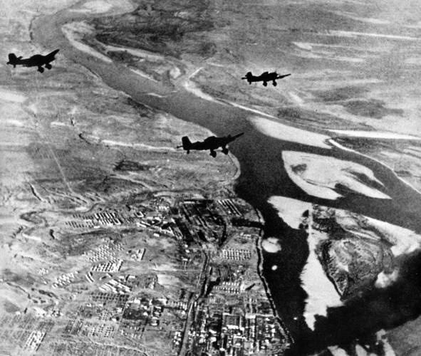 Иллюстрация к книге — Неизвестный Сталинград. Как перевирают историю [i_040.jpg]