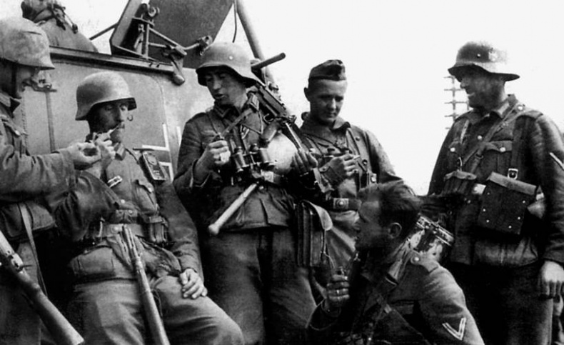 Иллюстрация к книге — Неизвестный Сталинград. Как перевирают историю [i_067.jpg]