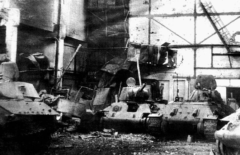 Иллюстрация к книге — Неизвестный Сталинград. Как перевирают историю [i_083.jpg]