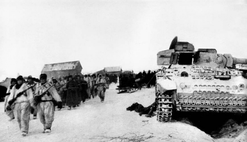 Иллюстрация к книге — Неизвестный Сталинград. Как перевирают историю [i_119.jpg]