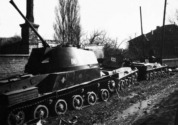 Иллюстрация к книге — Последние контрудары Гитлера. Разгром Панцерваффе [i_042.jpg]