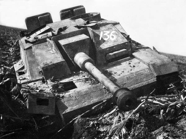 Иллюстрация к книге — Последние контрудары Гитлера. Разгром Панцерваффе [i_054.jpg]