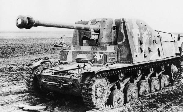 Иллюстрация к книге — Последние контрудары Гитлера. Разгром Панцерваффе [i_088.jpg]