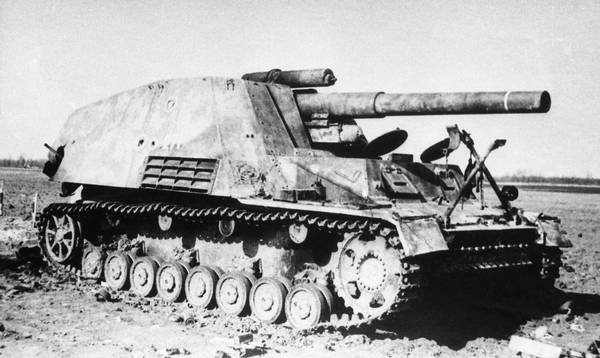 Иллюстрация к книге — Последние контрудары Гитлера. Разгром Панцерваффе [i_141.jpg]