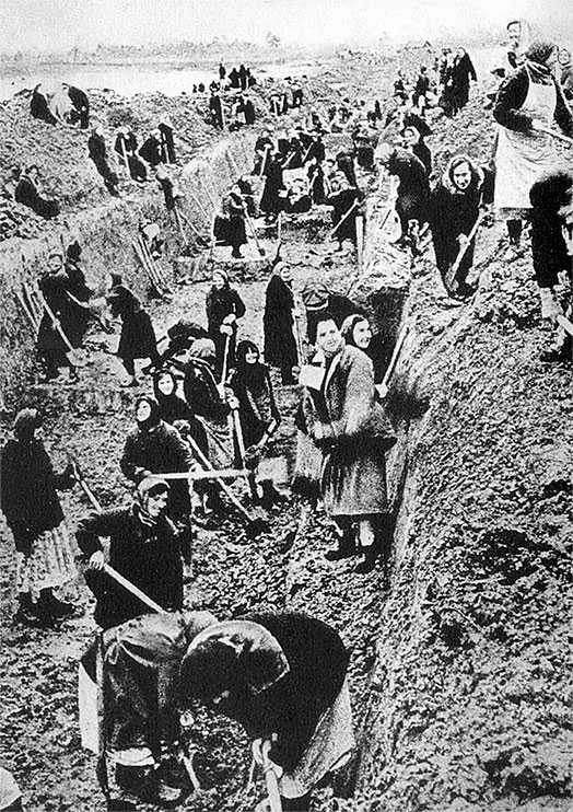 Иллюстрация к книге — Пять кругов ада. Красная Армия в «котлах» [i_002.jpg]