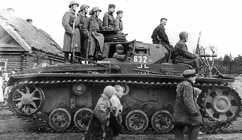 Иллюстрация к книге — Пять кругов ада. Красная Армия в «котлах» [i_020.jpg]