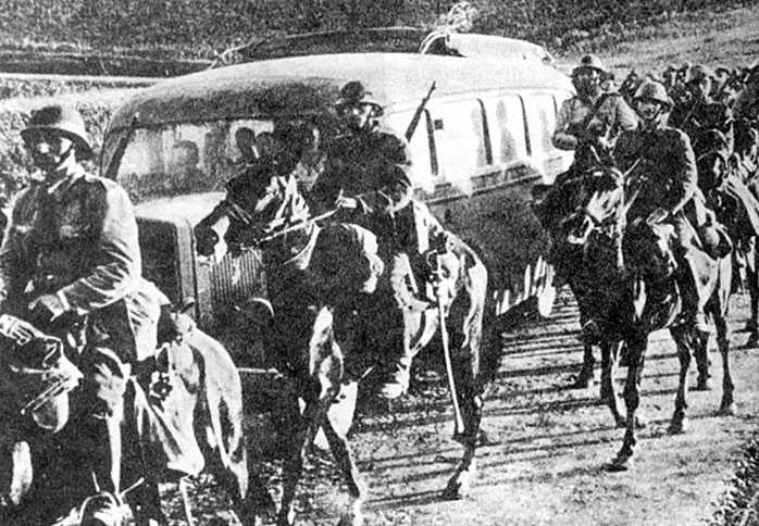 Иллюстрация к книге — Пять кругов ада. Красная Армия в «котлах» [i_052.jpg]