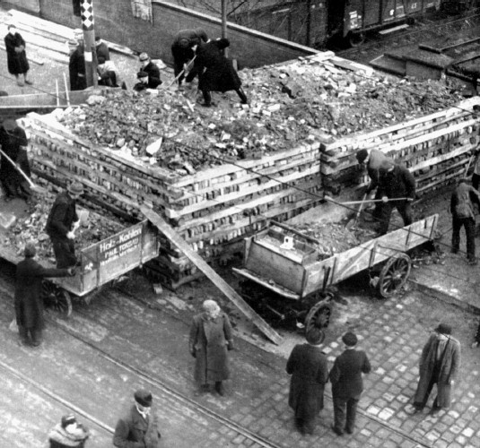 Иллюстрация к книге — Разгром 1945. Битва за Германию [i_009.jpg]