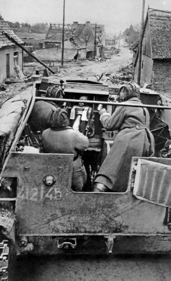 Иллюстрация к книге — Разгром 1945. Битва за Германию [i_013.jpg]