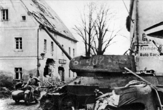 Иллюстрация к книге — Разгром 1945. Битва за Германию [i_027.jpg]