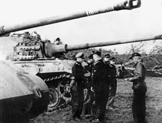 Иллюстрация к книге — Разгром 1945. Битва за Германию [i_031.jpg]