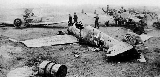 Иллюстрация к книге — Разгром 1945. Битва за Германию [i_080.jpg]