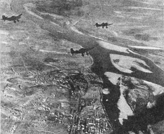 Иллюстрация к книге — Сталинград. За Волгой для нас земли нет [img_29.jpg]