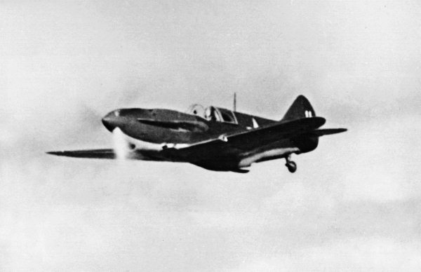 Иллюстрация к книге — Истребители. "Прикрой, атакую!" [i_043.jpg]