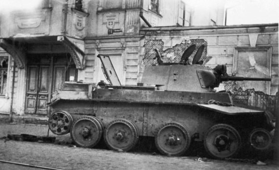 Иллюстрация к книге — Танкисты. &quot;Мы погибали, сгорали...&quot; [i_034.jpg]