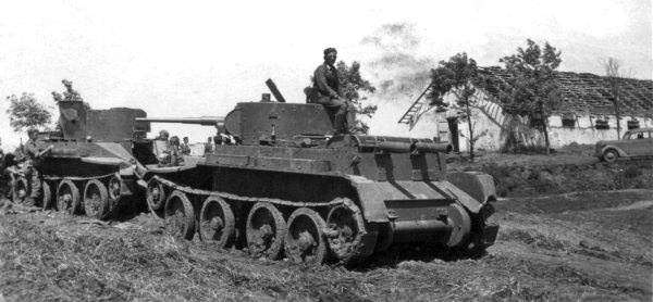 Иллюстрация к книге — Танкисты. &quot;Мы погибали, сгорали...&quot; [i_035.jpg]