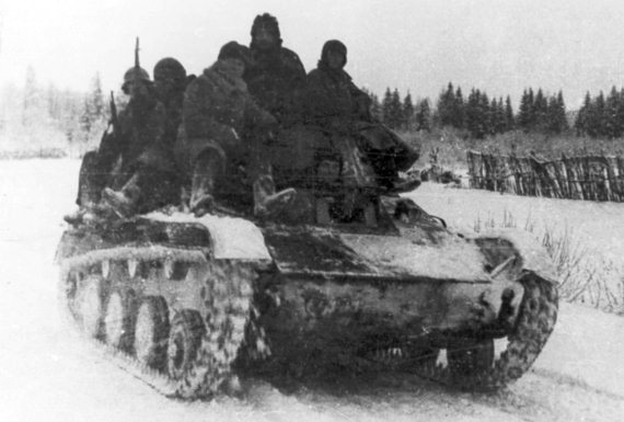 Иллюстрация к книге — Танкисты. &quot;Мы погибали, сгорали...&quot; [i_045.jpg]