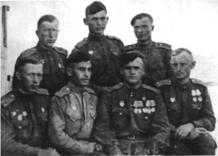 Иллюстрация к книге — Я дрался с асами люфтваффе. На смену павшим. 1943-1945 [image006.jpg]