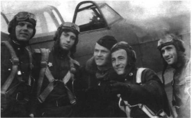 Иллюстрация к книге — Я дрался с асами люфтваффе. На смену павшим. 1943-1945 [image038.jpg]