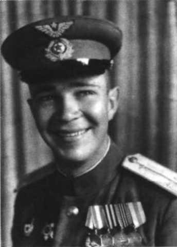 Иллюстрация к книге — Я дрался с асами люфтваффе. На смену павшим. 1943-1945 [image040a.jpg]