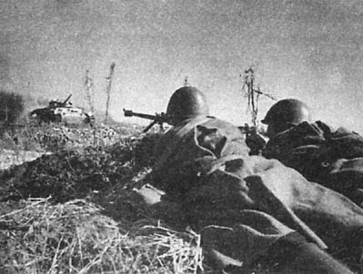 Иллюстрация к книге — Я дрался с Панцерваффе. &quot;Двойной оклад - тройная смерть!&quot; [_32.jpg]