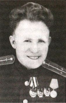 Иллюстрация к книге — В воздушных боях. Балтийское небо [i_010.jpg]