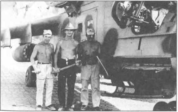 Иллюстрация к книге — Мы атакуем с небес [i_066.jpg]