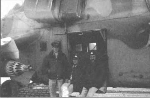 Иллюстрация к книге — Мы атакуем с небес [i_074.jpg]