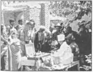 Иллюстрация к книге — Мы атакуем с небес [i_114.jpg]