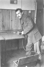 Иллюстрация к книге — Русские волки [i_014.jpg]