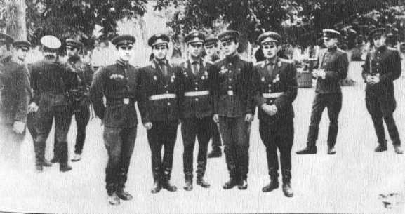 Иллюстрация к книге — ВДВ. С неба - в бой [i_019.jpg]