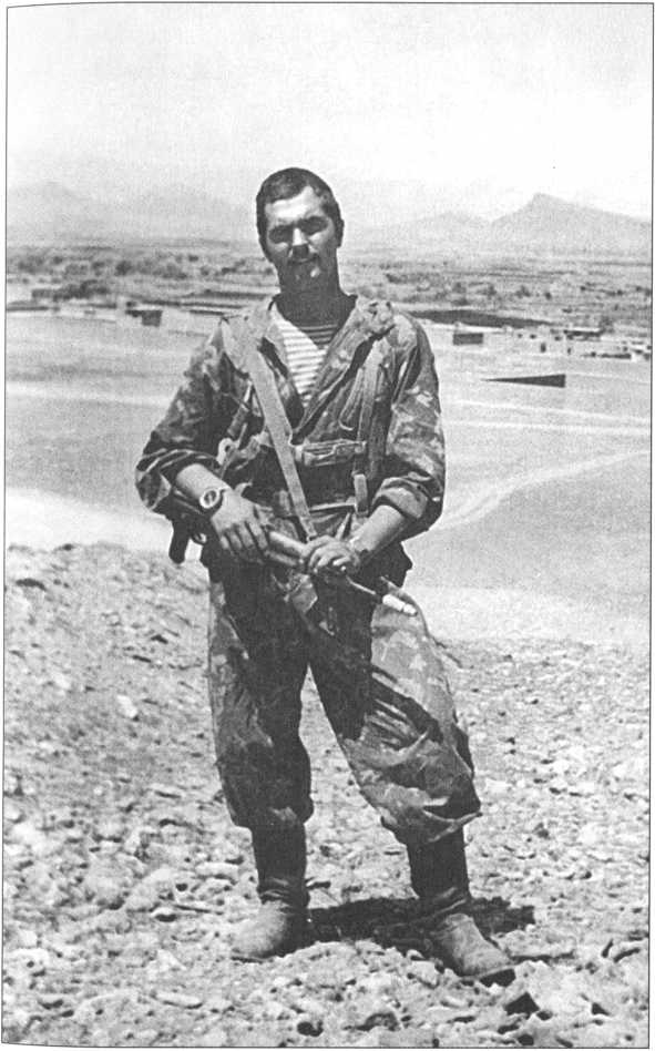 Иллюстрация к книге — ВДВ. С неба - в бой [i_044.jpg]