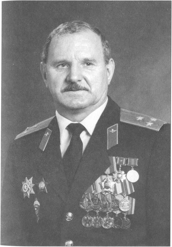 Иллюстрация к книге — ВДВ. С неба - в бой [i_059.jpg]