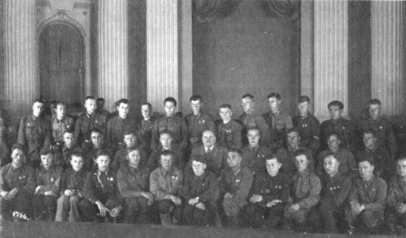 Иллюстрация к книге — На &quot;Ишаках&quot; и &quot;МиГах&quot;! 16-й гвардейский в начале войны [i_069.jpg]