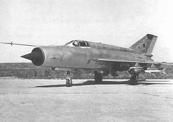 Иллюстрация к книге — Мы - дети войны. Воспоминания военного летчика-испытателя [i_038.jpg]