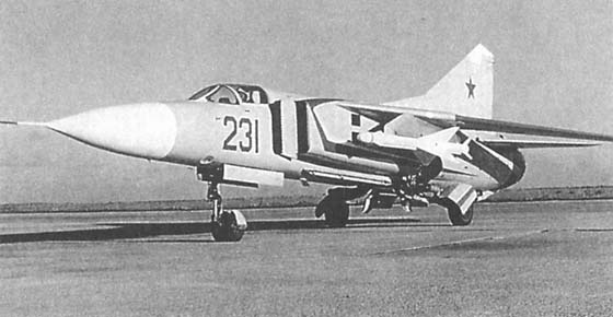 Иллюстрация к книге — Мы - дети войны. Воспоминания военного летчика-испытателя [i_039.jpg]