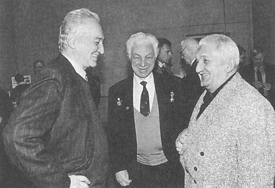 Иллюстрация к книге — Мы - дети войны. Воспоминания военного летчика-испытателя [i_064.jpg]