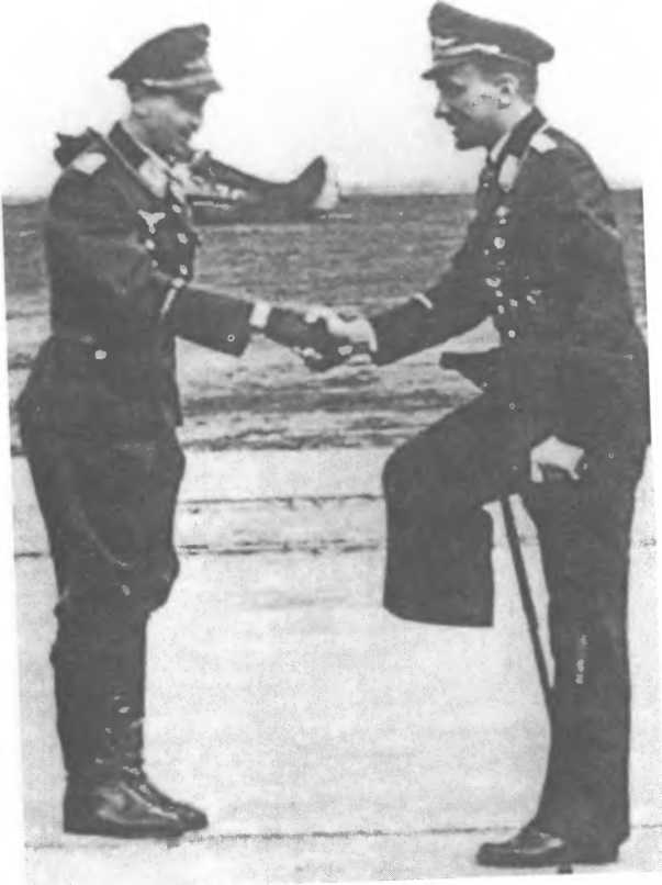 Иллюстрация к книге — Бомбы сброшены! [i_008.jpg]