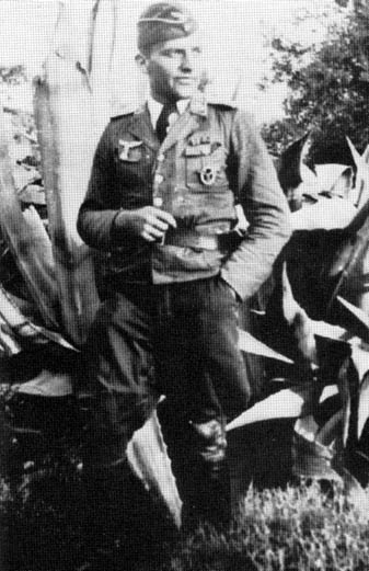 Иллюстрация к книге — Пилот `Штуки`. Мемуары аса люфтваффе [_05.jpg]