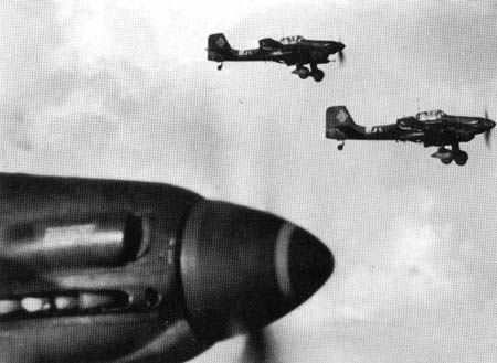 Иллюстрация к книге — Пилот `Штуки`. Мемуары аса люфтваффе [_44.jpg]