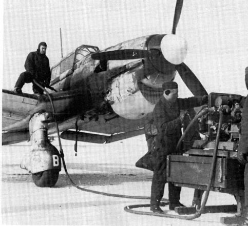 Иллюстрация к книге — Пилот `Штуки`. Мемуары аса люфтваффе [_49.jpg]