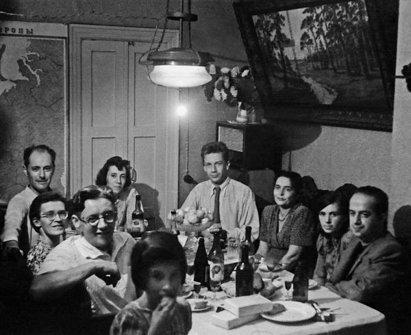 Иллюстрация к книге — Счастливая девочка растет [i_014.jpg]