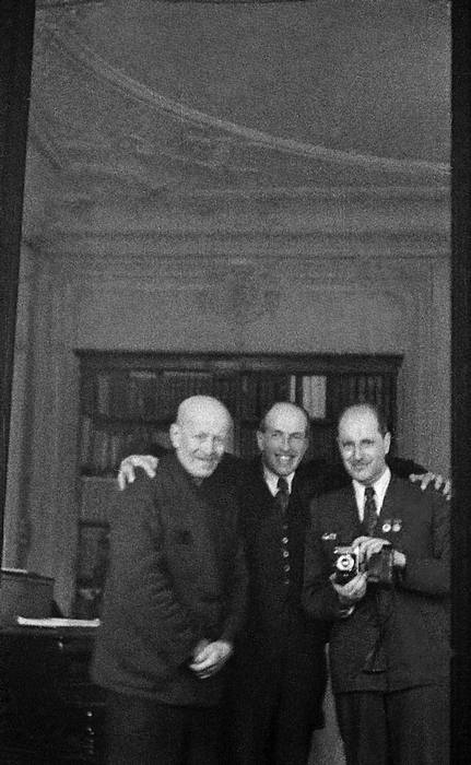 Иллюстрация к книге — Счастливая девочка растет [i_051.jpg]