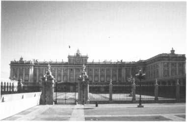 Иллюстрация к книге — Прогулки по Испании. От Пиренеев до Гибралтара [i_005.jpg]