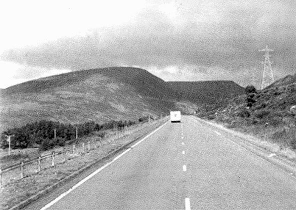 Иллюстрация к книге — Шотландские замки. От Эдинбурга до Инвернесса [i_017.jpg]