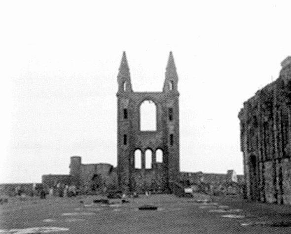 Иллюстрация к книге — Шотландские замки. От Эдинбурга до Инвернесса [i_020.jpg]