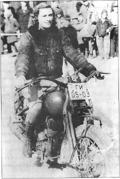 Иллюстрация к книге — Русский сюжетъ [imgE470.jpg]